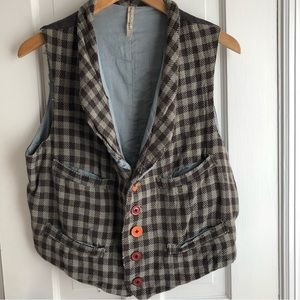 Magnolia Pearl Vest - RARE!